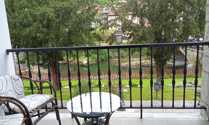 Cangas de Onis Apartamento | Apartamento con terraza al Puente Romano