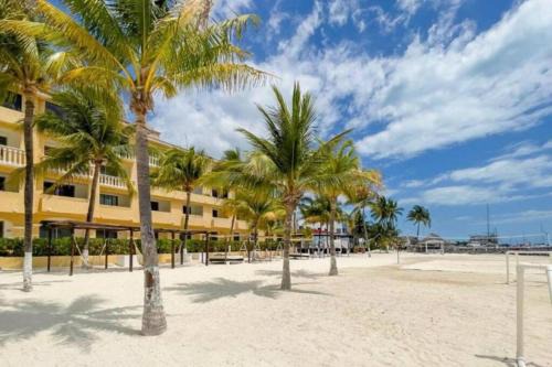 Puerto Juárez Apartamento | Apartamento en complejo hotelero con playa