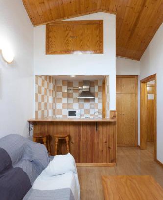 Puebla de Lillo Apartamento | Apartamento en el puerto de San Isidro