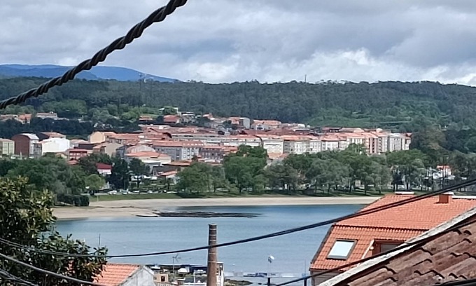 Boiro Apartamento | APARTAMENTOS TERRAMAR con vistas al mar cerca de la playa en la Ria de Arousa.