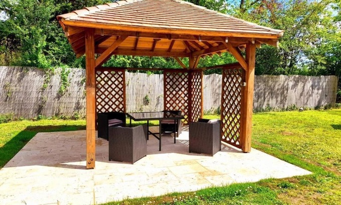 Saint-Germain-et-Mons Apartamento | Apartement 4 Personnes , Chez L'habitant