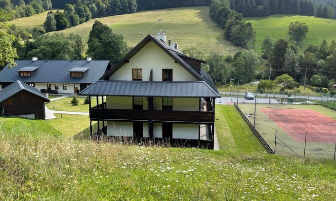 Velke Karlovice Apartamento | Apartmány NETA Velké Karlovice, Polanský Dvůr