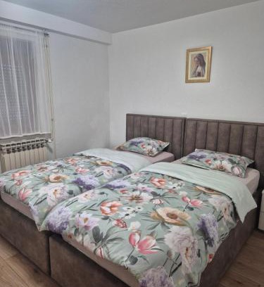 Trn Apartamento | Apartman Lux