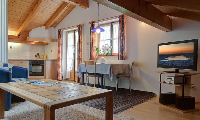 Gmund am Tegernsee Apartamento | Apartamento 1 DG - Apartamento Flake