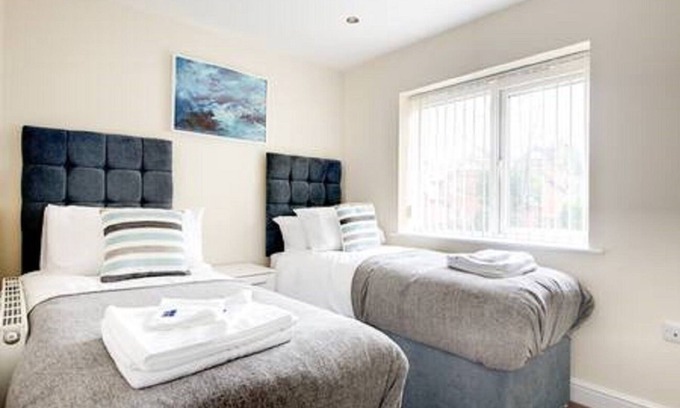 Worksop Apartamento | Apartment 10