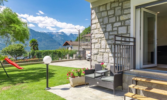 Novate Mezzola Apartamento | Apartamento Adele by Interhome