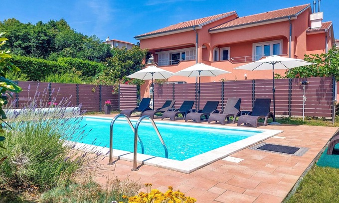 Viskovo Apartamento | Apartamento Adrian by Interhome