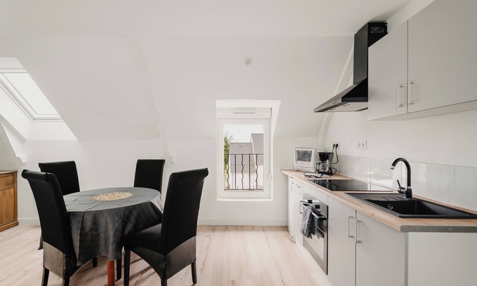 Saint-Carne Apartamento | Apartamento 'Appartement T2 Rénové Le Refuge' con Wi-Fi