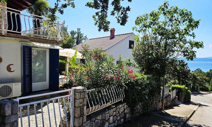 Njivice Apartamento | Apartment Barbara with sea view