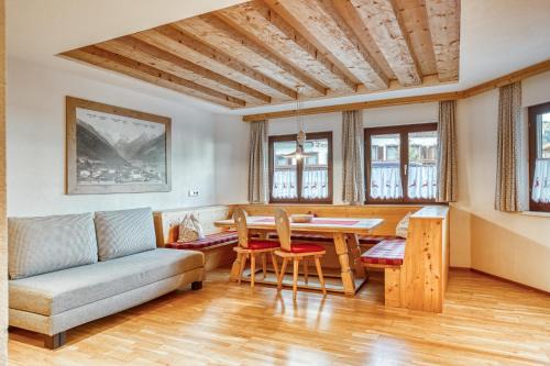 Mieders Apartamento | Apartment by Hotel Alpenstolz