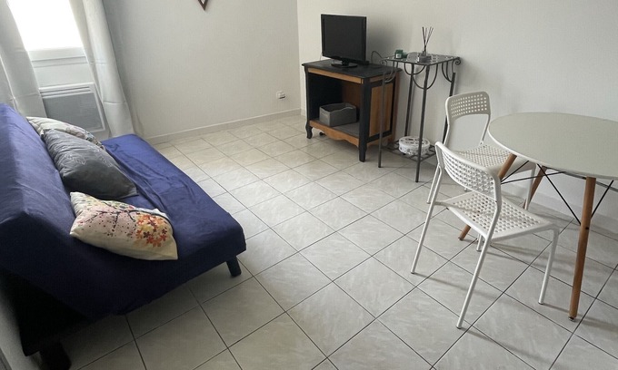 Valros Apartamento | Apartment 'Charmant Appartement' with Wi-Fi