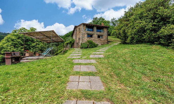Pescia Apartamento | Apartamento 'Cima A Zano' con vistas a la montaña, piscina compartida y Wi-Fi