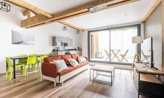 Centre Ville Apartamento | Apartment Comfortable in the centre of Pau: parking, AC...
