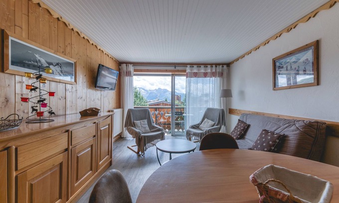 Jeux Apartamento | Apartamento 'Crocus 6' con balcón y Wi-Fi
