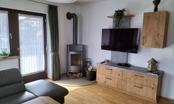 Anger Apartamento | Apartment Dallinger, 63sqm, upper floor, 1 bedroom, fireplace, 4 stars, max. 2 pers.