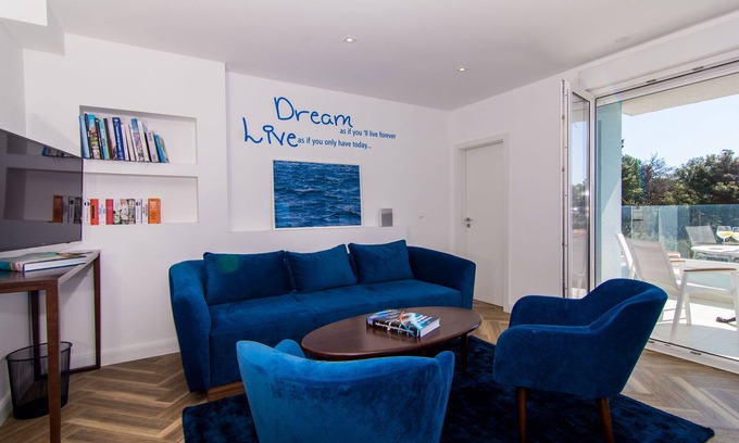Trogir Apartamento | Apartment Deep Blue with Pool