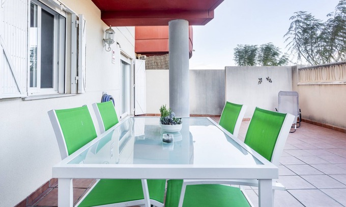 Playa de Almarda Apartamento | Apartamento "Balcón Del Mar" con piscina compartida y terraza privada