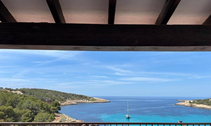 Portinatx Apartamento | Apartamento 'Vista Mar 2Bb' con vistas al mar, Wi-Fi y aire acondicionado