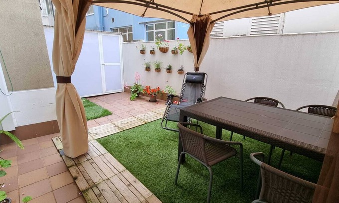 Vilanova Apartamento | Apartment-Sleeps6-Parking-Terrace