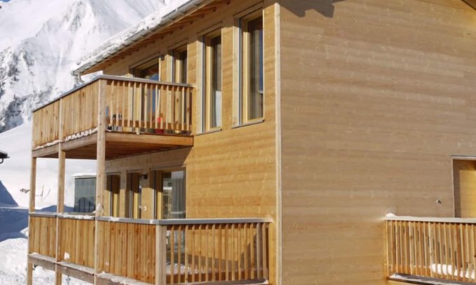 Tenna Apartamento | Apartamento Ferienhaus BioBuchli en Tenna - 4 personas, 2 dormitorios