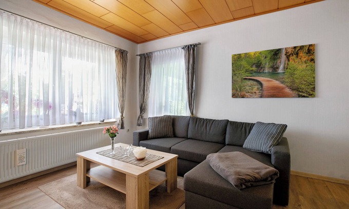 Tellingstedt Apartamento | Apartamento 'Ferienwohnung 'Ferien Bei Buske'' con terraza compartida, jardín privado y Wi-Fi