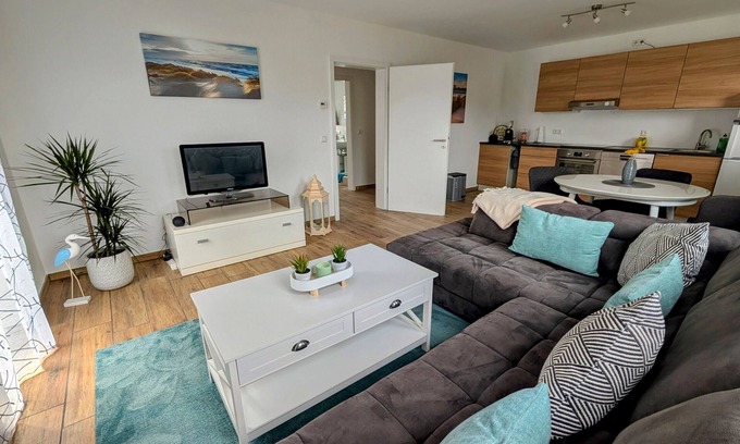 Lubmin Apartamento | Apartamento 'Ferienwohnung Strandliebe' con Jardín Privado y Wi-Fi