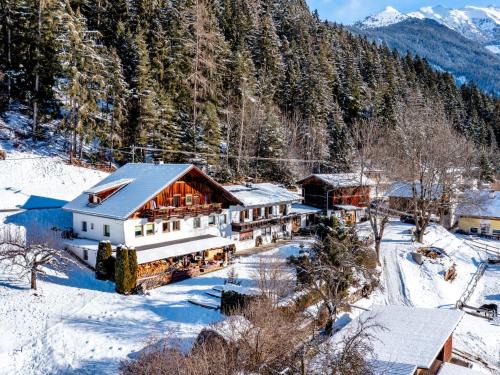 Oetz Apartamento | Apartment Ferienwohnung Plattner by Interhome