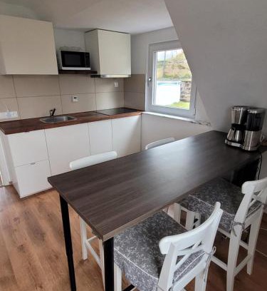 Heuchelhof Apartamento | Apartment Ferienwohnung Steigwaldweg