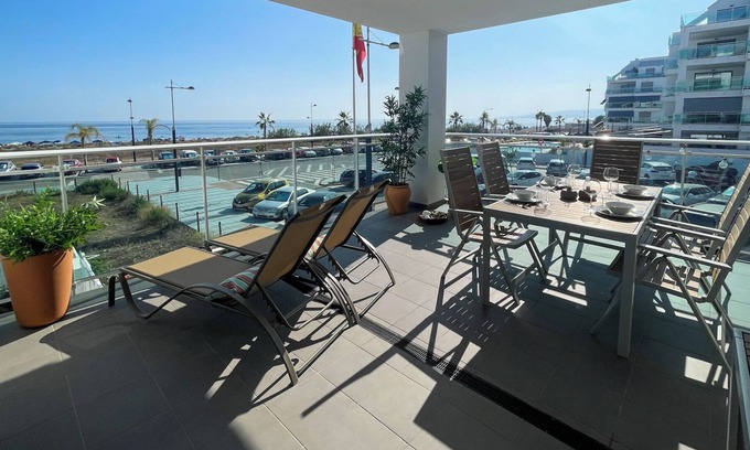 El Morche Apartamento | Apartamento 'Frontline Duna Beach' con vistas al mar, Wi-Fi y aire acondicionado
