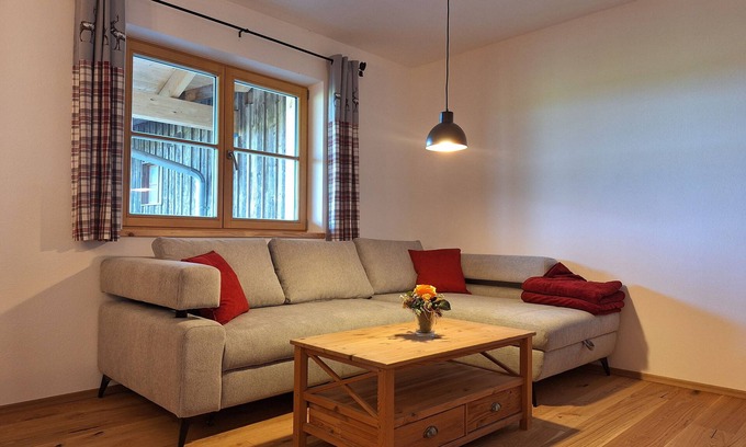 Munchen District Apartamento | Apartment Gänseblümchen in a beautiful country idyll, between Munich and the Alps