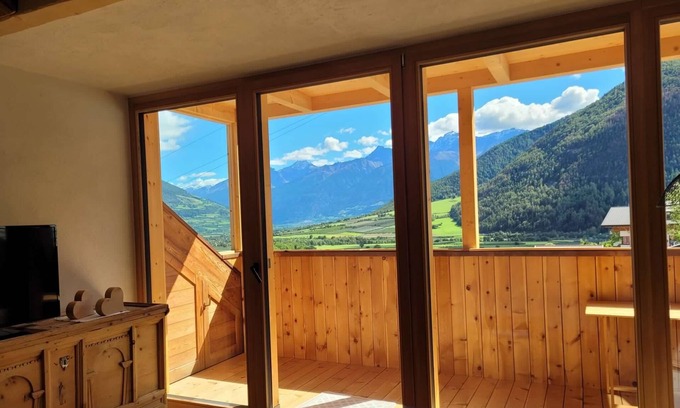 Laudes Apartamento | Apartamento 'Hoamisch' con vistas a la montaña, jardín privado y Wi-Fi