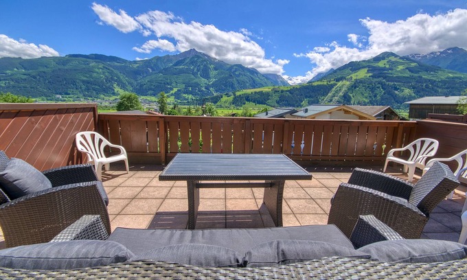 Furth Apartamento | Apartment in Apart-Hotel complex, panoramic views, sunny location, swimming pool