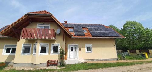 Balatonbereny Apartamento | Apartment in Balatonbereny 40988