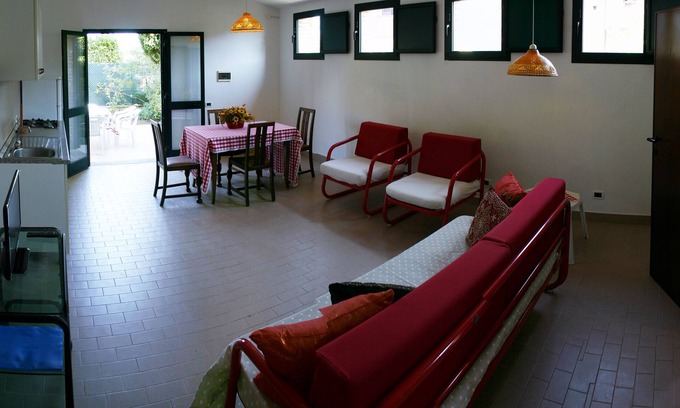 Bibbona Casa | Apartamento en casa de campo con un gran parque y piscina cerca del mar