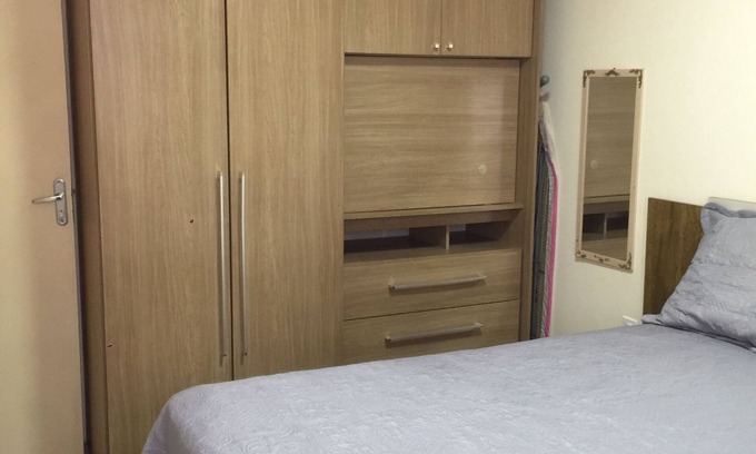 Ponta de Campina Apartamento | Apartment in Ponta de Campina Beach, with parking.