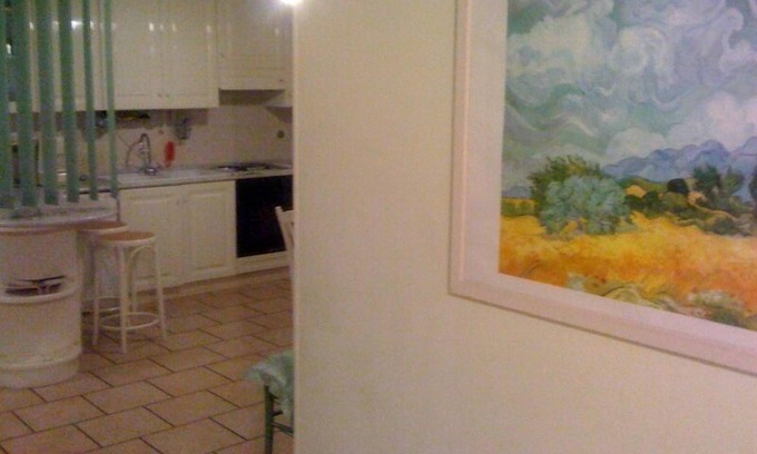 Vergato Apartamento | Apartamento en el corazón de Vergato Village con 4 dormitorios y 2 baños.