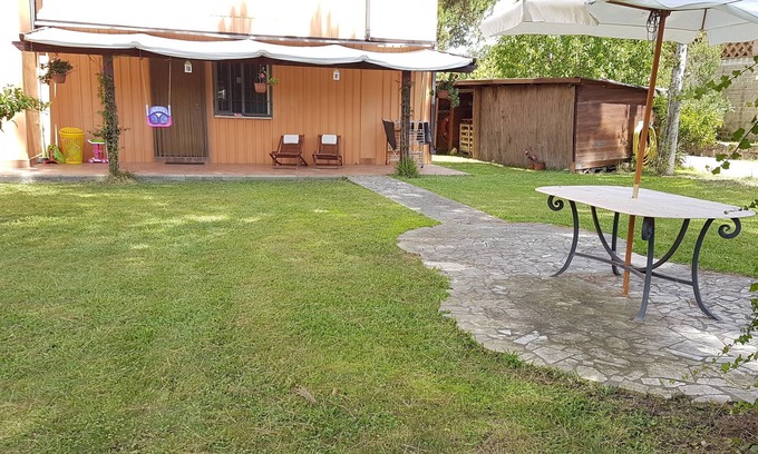 Latina Lido Casa | Apartamento en villa en jardín independiente en un gran parque recién reformado