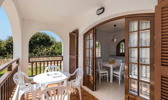 Sant Jaume Mediterrani Apartamento | Apartamento en complejo bien cuidado con piscina - Girasol Garden Superior 2 B