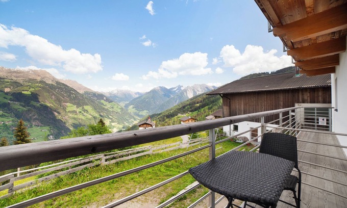 Moso in Passiria Apartamento | Apartamento 'Joshof Talblick' con vistas a la montaña, terraza privada y Wi-Fi
