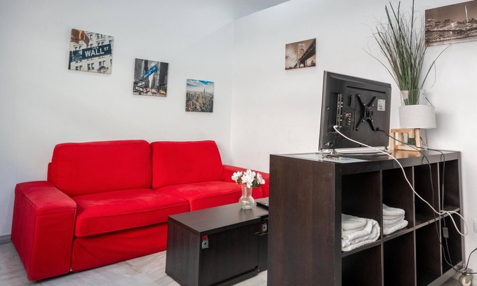 Camas Apartamento | Apartamento 'Jp7 Piso 10 Min Sevilla' con Wi-Fi y aire acondicionado