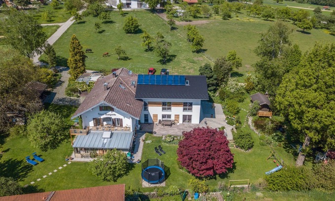 Taching a.See Apartamento | Apartamento "Julia" con vistas al lago, vistas a la montaña, Wi-Fi, jardín y terraza