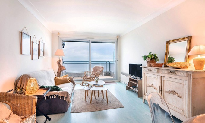 Bourgenay Apartamento | Apartamento 'La Houle, Appartement Face Mer' con vistas al mar, balcón y Wi-Fi