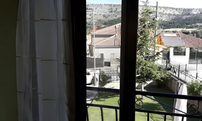Abejar Apartamento | Apartamento 'La Casa Nueva' con balcón, Wi-Fi y aire acondicionado
