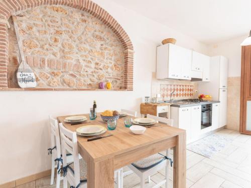 Follonica Apartamento | Apartment La Casetta dei Pescatori by Interhome