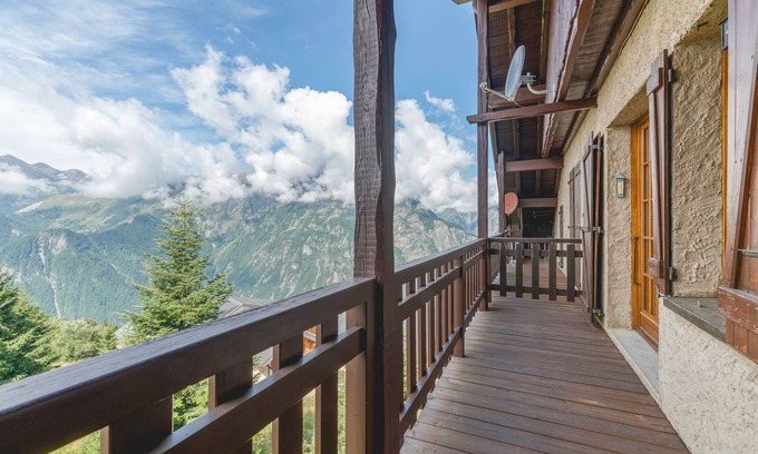 Villard-Reculas Apartamento | Apartamento 'La Meije 9' con vistas a la montaña y balcón