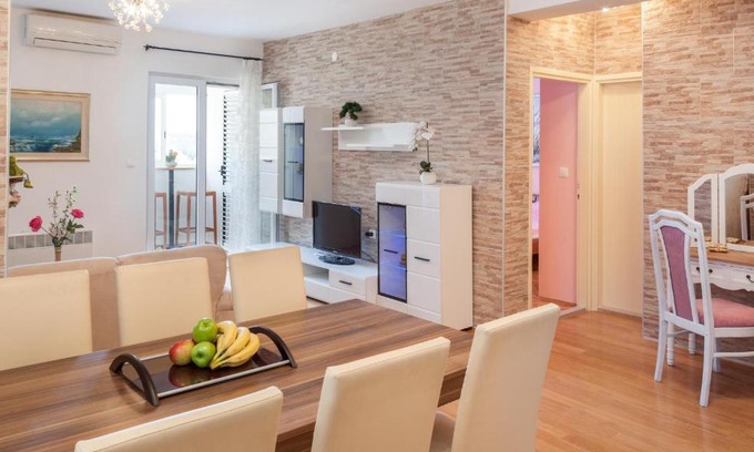 Ratac Apartamento | Apartment Laura