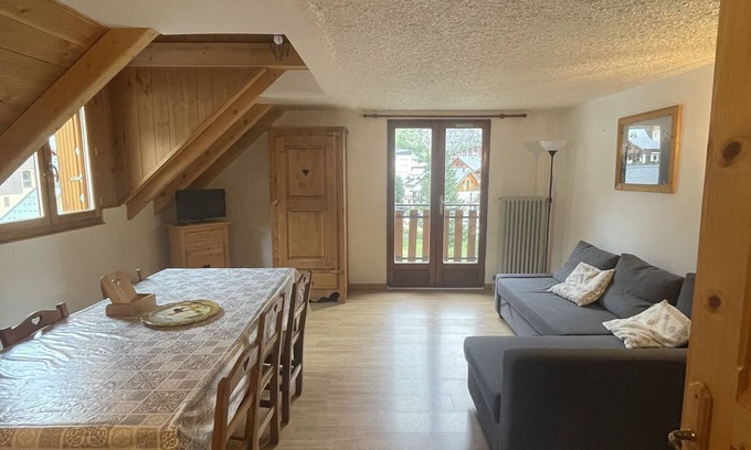 Valloire Apartamento | Apartamento 'Le Galibier' con vistas a la montaña, jardín compartido y Wi-Fi