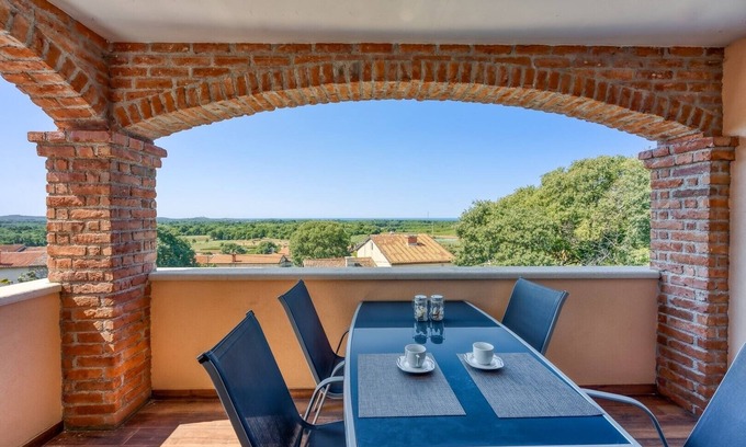Mugeba Apartamento | Apartment M with Panoramic View