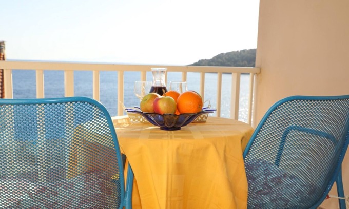 Milna Apartamento | Apartment Marlene - 50 m from sea: R4(2) - Milna (Hvar), Island Hvar, Croatia