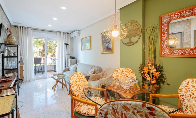 Santa Pola Apartamento | Apartamento 'Milada En Santa Pola' con balcón, Wi-Fi y aire acondicionado